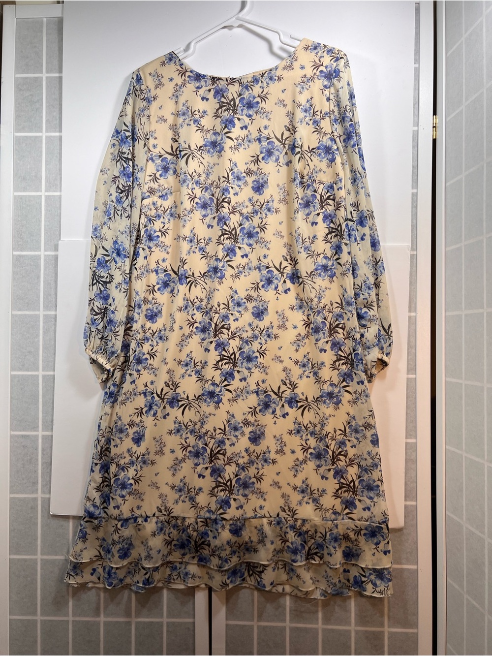 Blue Floral Long-Sleeve Shift Dress in Cream